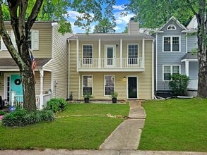 Building Photo - COMING SOON: Beautifully Updated 2/2.5 Townhome Near Truist Park