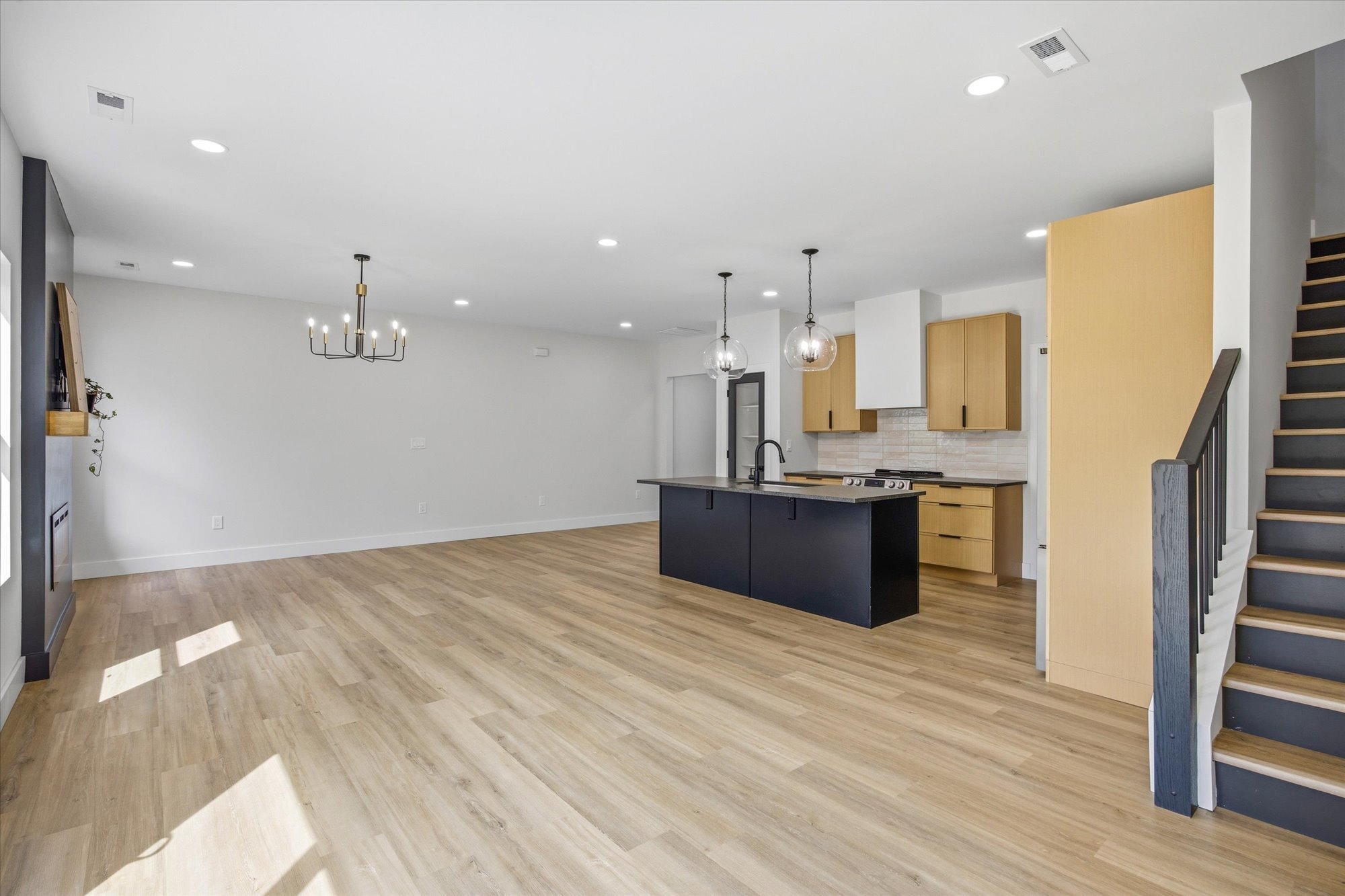 Building Photo - 116 Winstead St SW