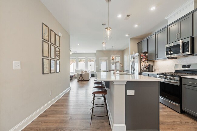 Building Photo - PARK FLEX STAYS - FULLY FURNISHED! Sunlit, Briar Chapel Retreat with Designer Finishes & Resort-S...