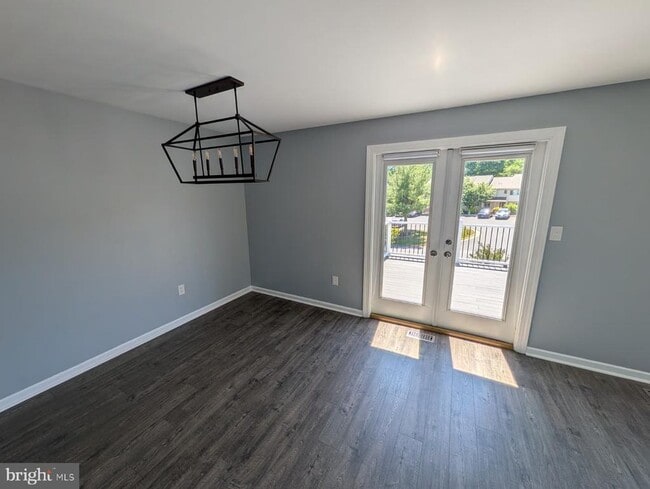 Building Photo - 15300 Gunsmith Terrace
