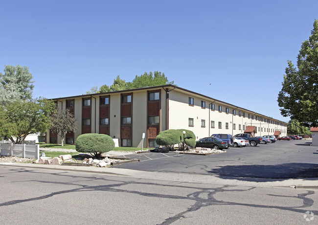 Primary Photo - Cimarron Square Condominiums