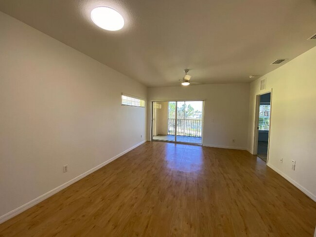 Building Photo - 2060 Willow Hammock Cir