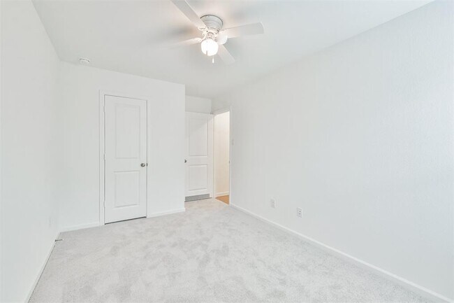 Building Photo - 21043 Longeni Dr
