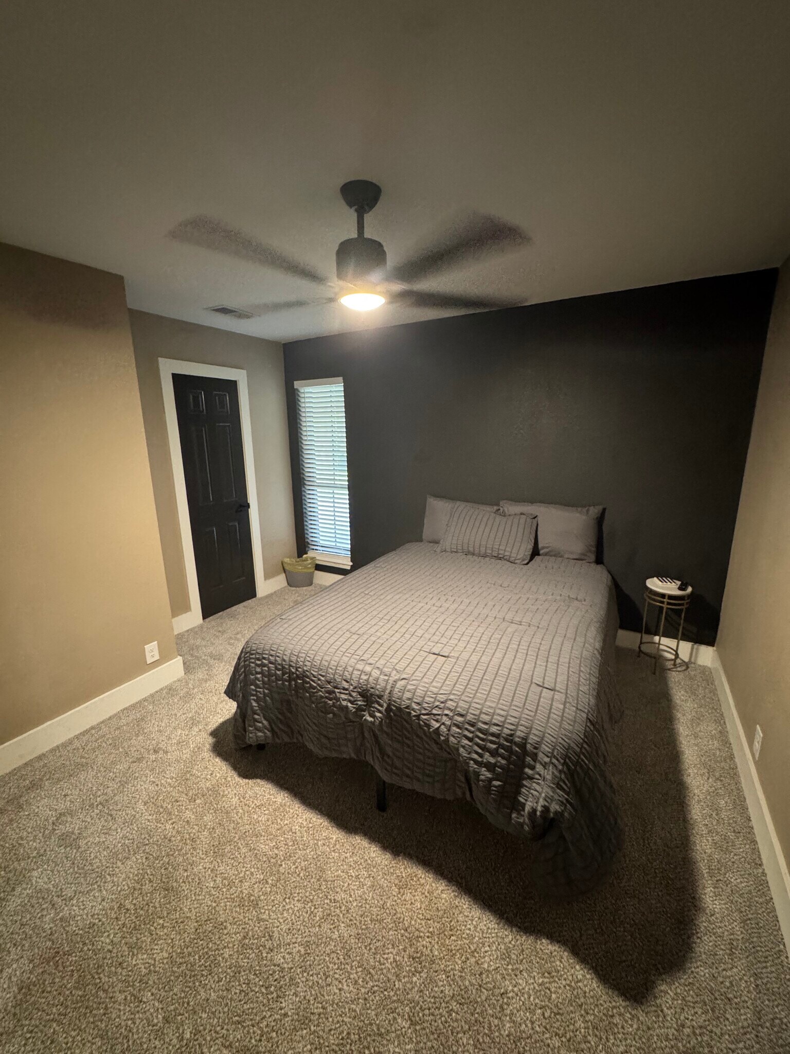 Bedroom #4 - Queen - 5501 Chimney Rock Rd