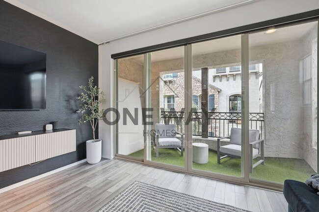 Building Photo - 1685 E Chelsea Ln