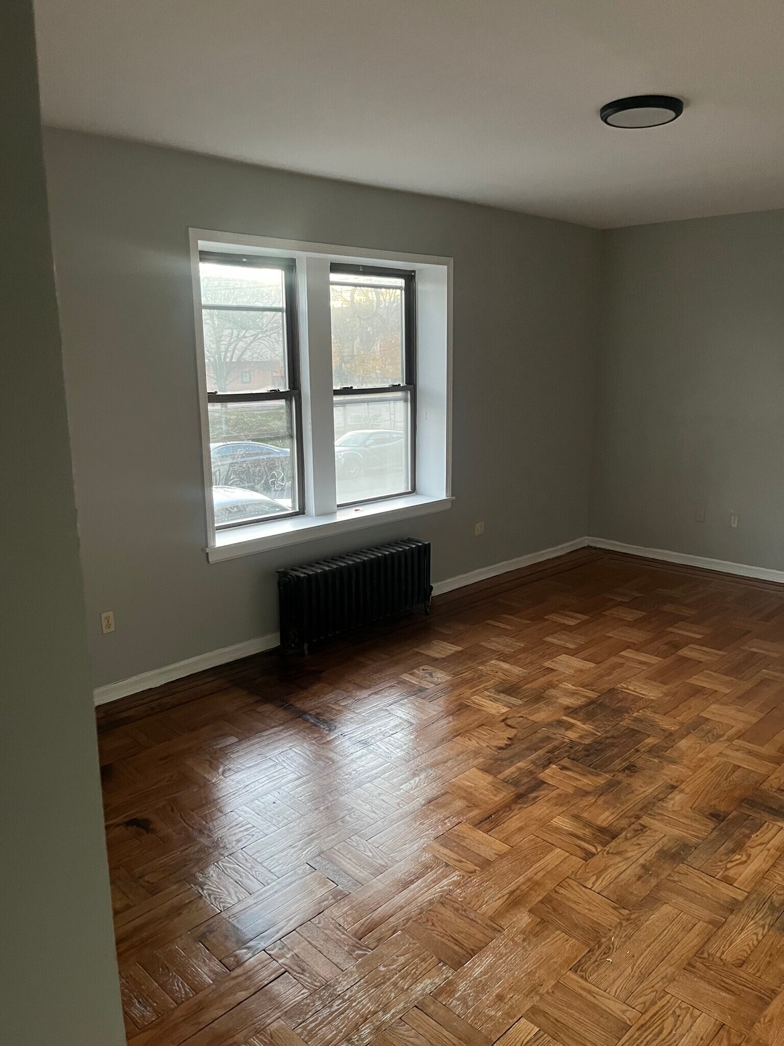 Building Photo - 433 Lincoln Ave