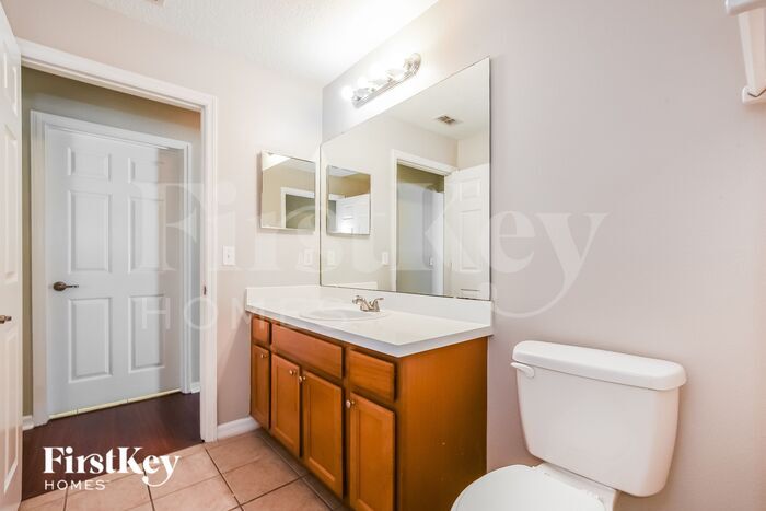 Building Photo - 213 Bella Rosa Cir