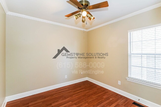 Building Photo - 306 Crooked Oak Ct