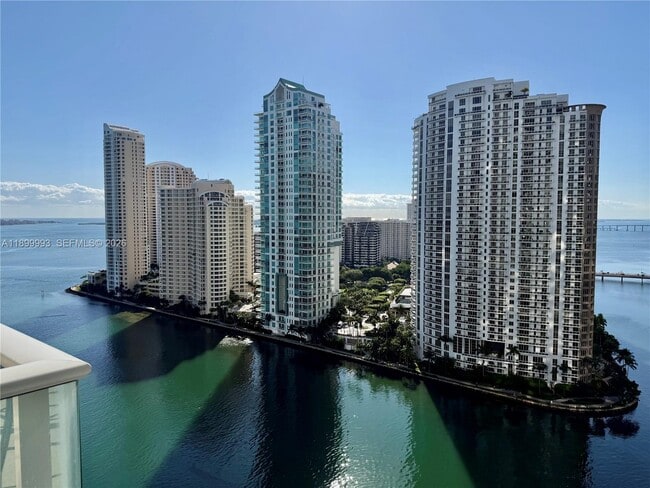 Building Photo - 300 S Biscayne Blvd