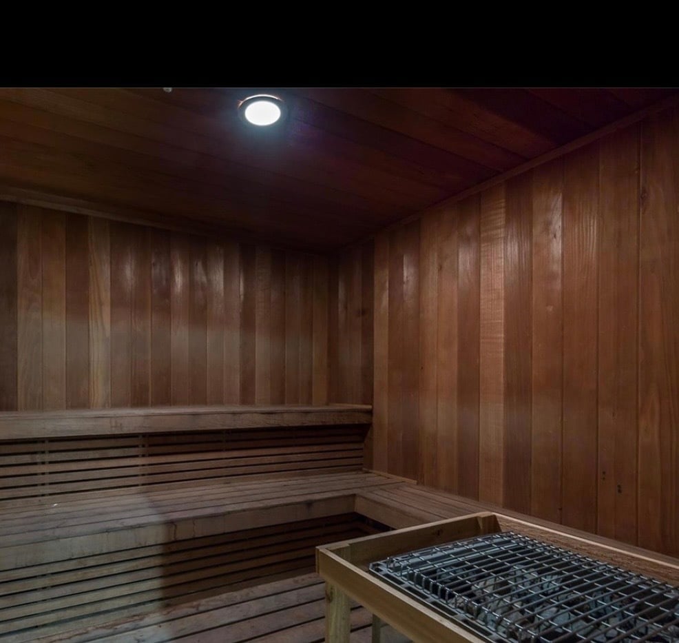 Building Photo - 6365 Collins Ave