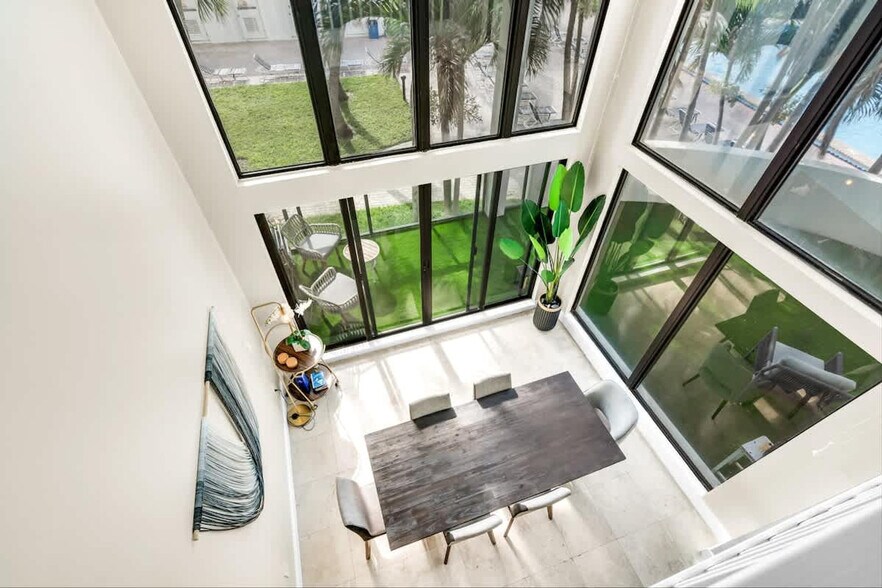 Building Photo - 6345 Collins Ave