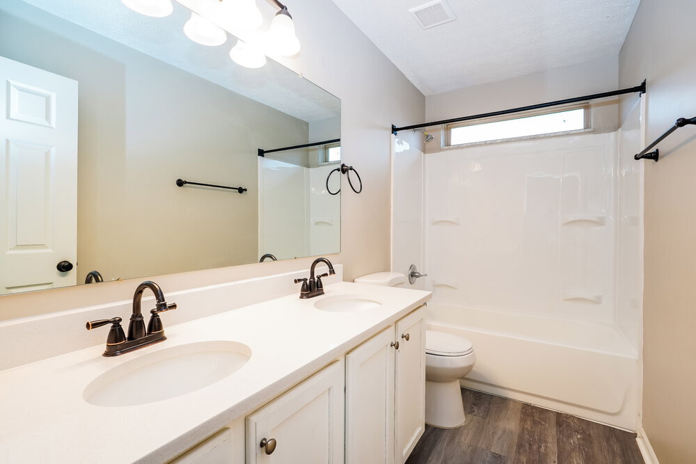 Building Photo - 925 Mahle Dr