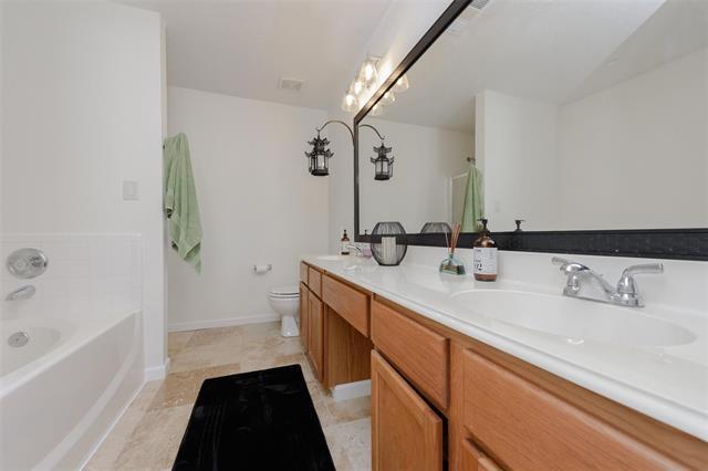 Building Photo - 640 Alcove Dr