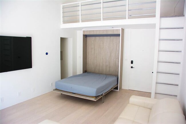 Building Photo - 4250 Galt Ocean Dr