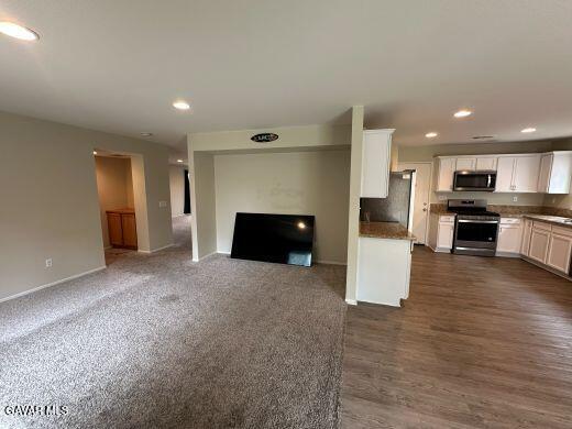 Building Photo - 3002 Jojoba Terrace