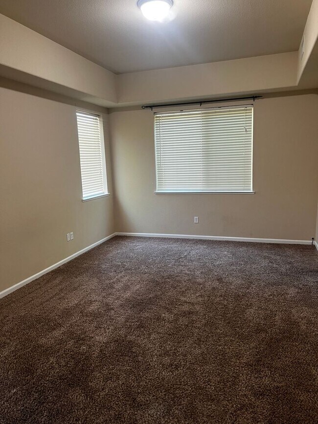 Building Photo - 3726 Deutz Dr