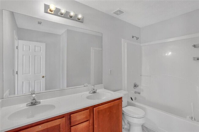 Building Photo - 4491 Plantation Mill Tr NE