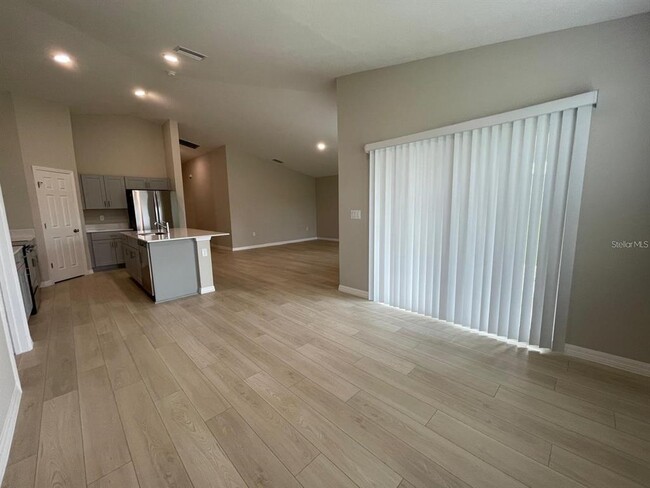 Building Photo - 4135 Gerbera Daisy Ave