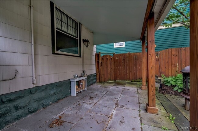 Building Photo - 610 Ashland Ave