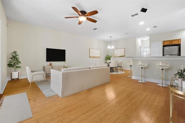 Building Photo - 3330 Las Campos Pl