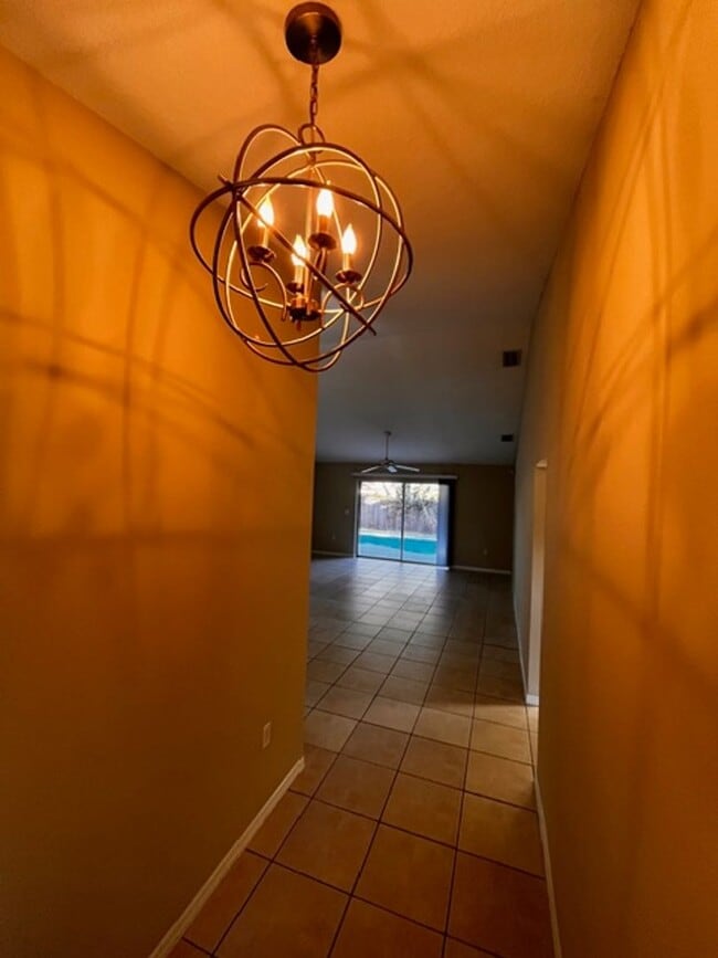 Building Photo - Beautiful 3/2 Maintenance Free Home