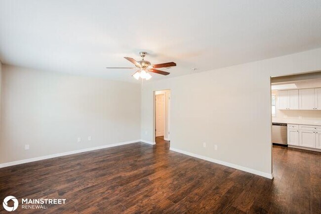 Building Photo - 4506 9TH ST W, BRADENTON, FL 34207