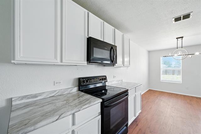 Building Photo - 1429 Royal Meadows Tr