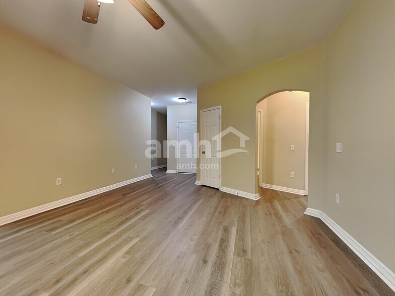 Building Photo - 201 Antigua Pl