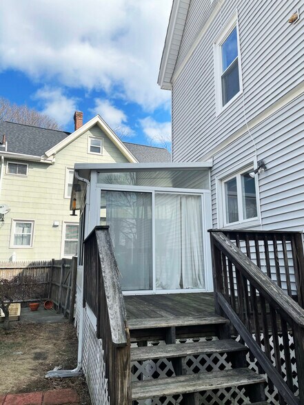 Back Deck - 27 Webster Pl