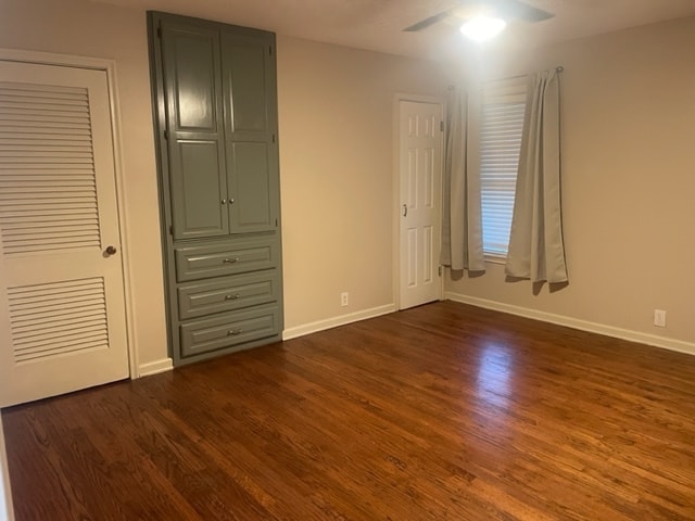 Building Photo - 10020 Losa Dr