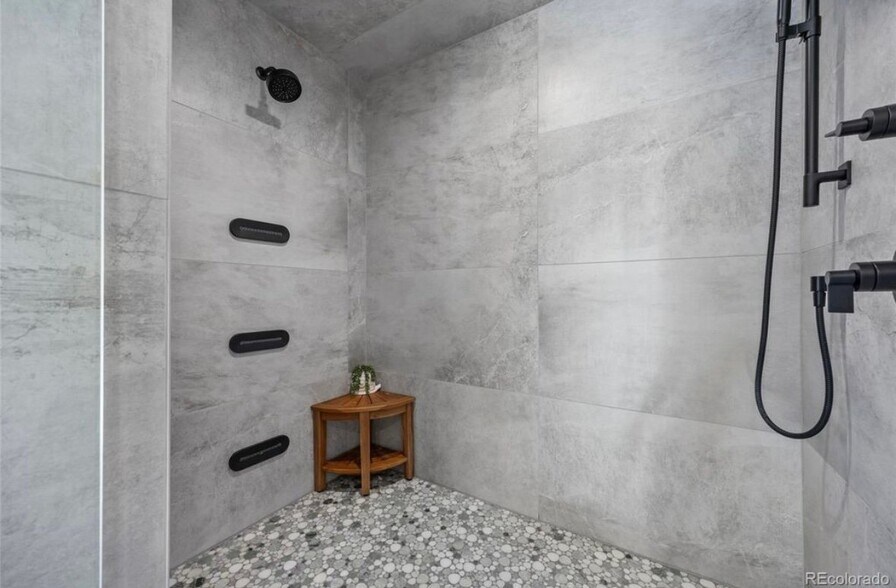 Building Photo - 5984 S Monaco Way