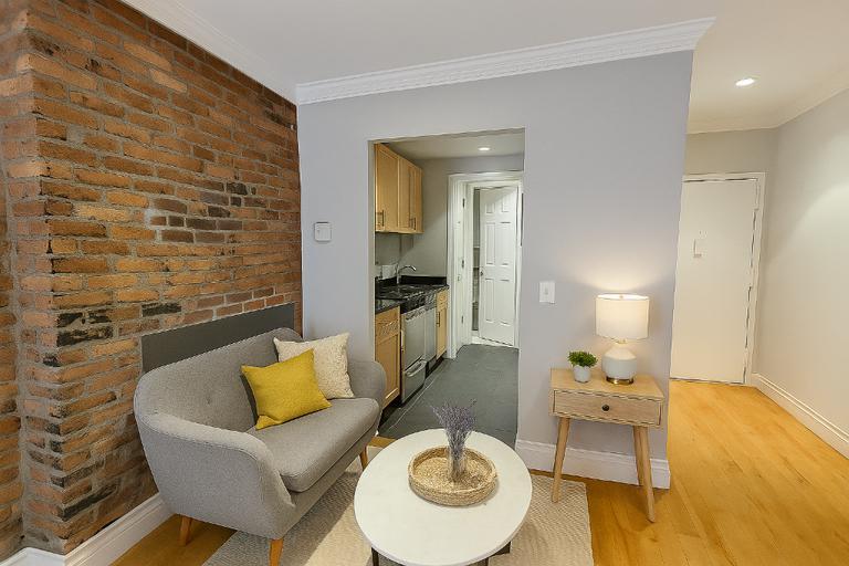 Primary Photo - 40 Avenue B
