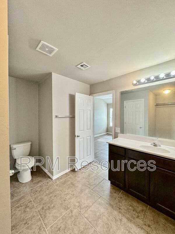 Building Photo - 2920 Cider Mill Ln