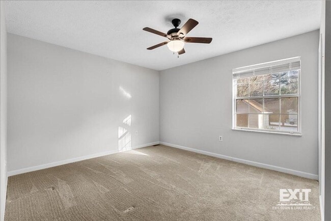 Building Photo - Welcome To This Smart 3 Bedroom, 1.5 Bath ...