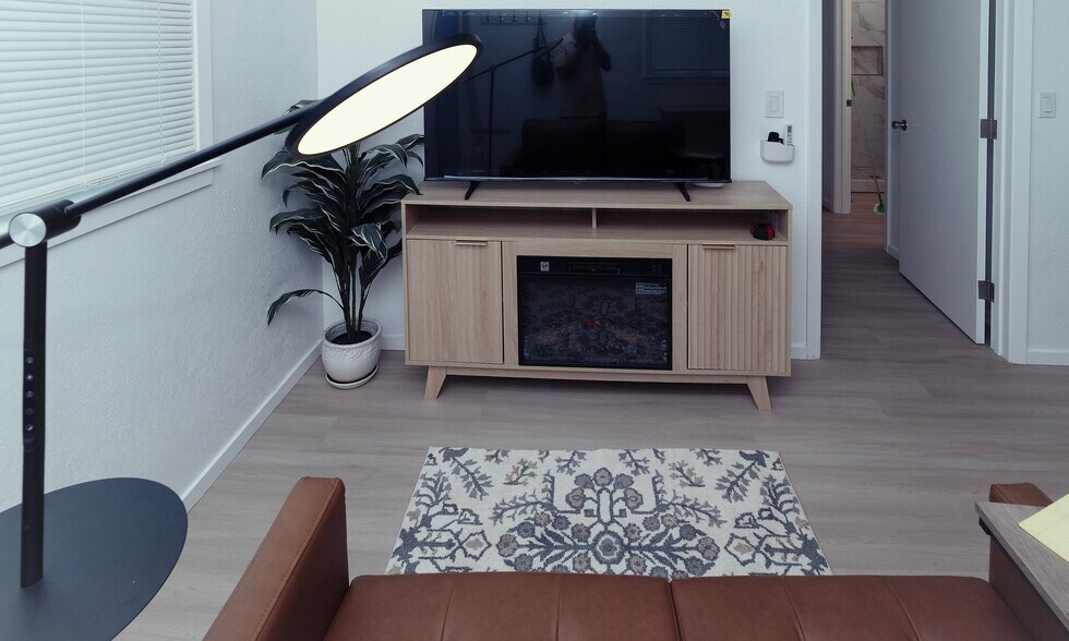 Building Photo - 730 Sunset Pkwy