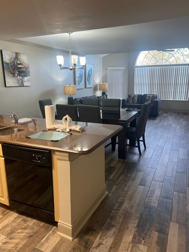 Building Photo - 2456 Sweetwater Club Cir