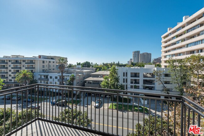 Building Photo - 1340 S Beverly Glen Blvd