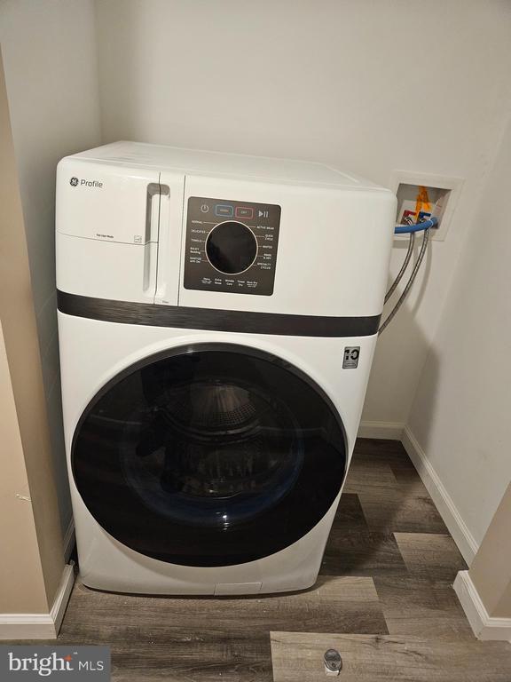 Building Photo - 14 West Ave