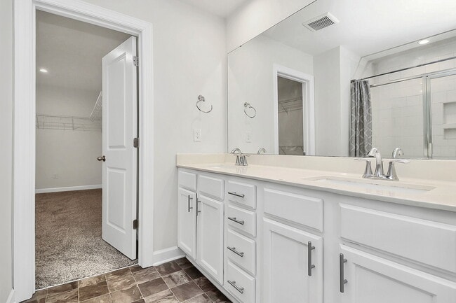 Building Photo - 8315 Flint Hill Dr