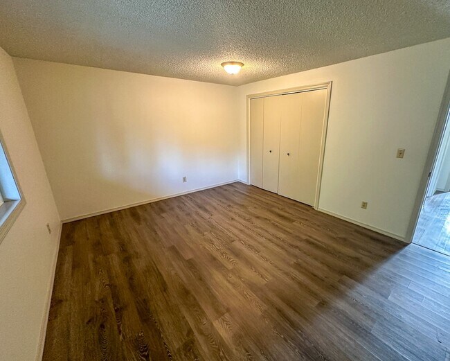 Building Photo - 2196-2204 Nomad Ct SE