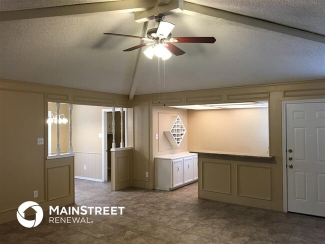 Building Photo - 419 Edmonds Way