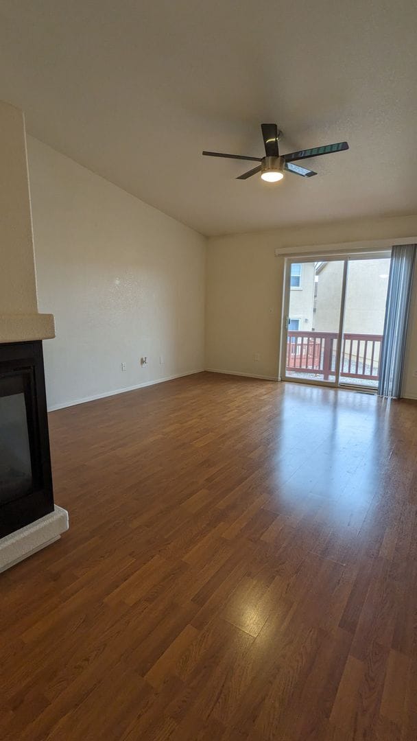 Building Photo - RANCH 3 BED/2.75 BATH PATIO HOME WITH MAIN FLOOR MASTER, FINISHED BASEMENT, AC, 2 CAR GARAGE!