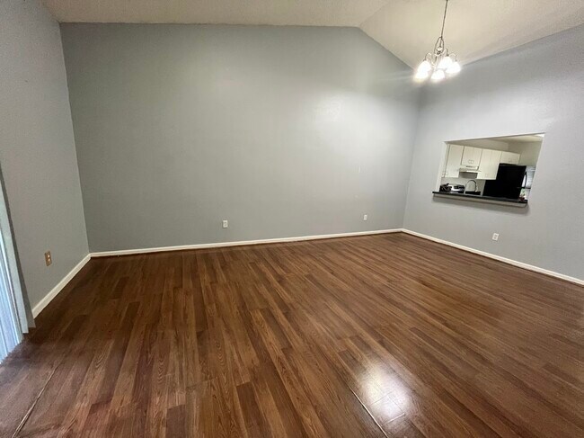 Building Photo - 2169 Cypress Bay Blvd