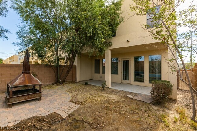 Building Photo - 228 Frapuccino Ave