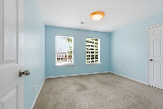 Building Photo - 3208 Calder Ct
