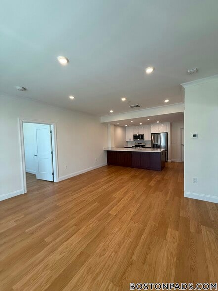 Building Photo - 120 Gerry Rd