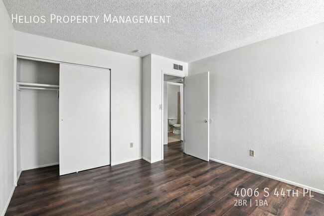Building Photo - 4006 S 44th Pl