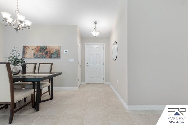 Building Photo - 10 Wildwood Pl