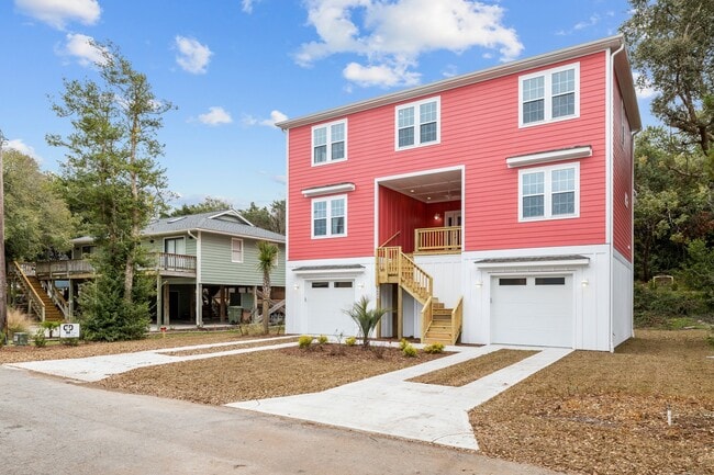 Building Photo - 5603 Sound Dr