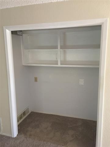 Building Photo - 4 Buttercup Dr